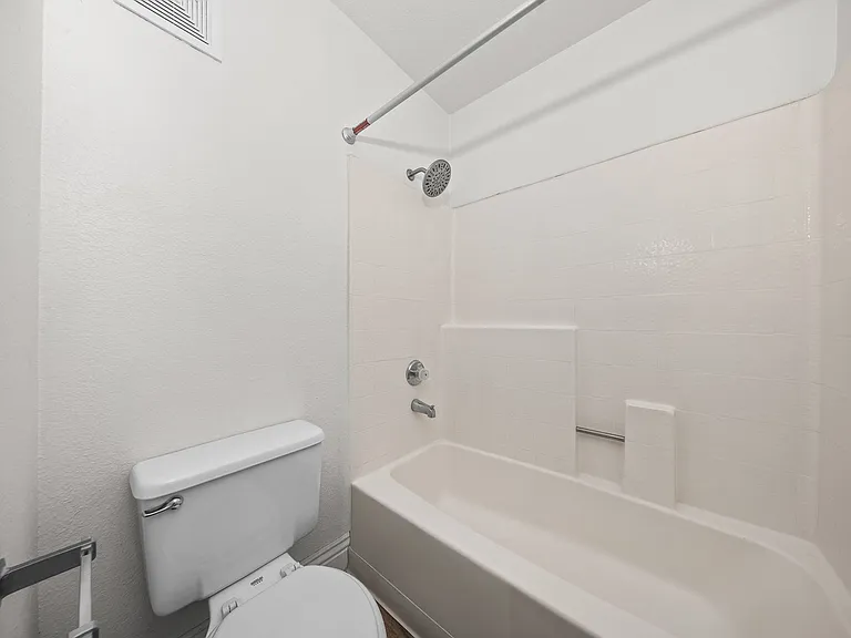 1190 Newport Ave. — Photo 15