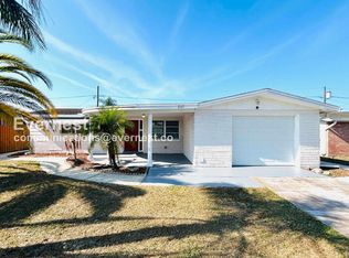 2127 Erin Dr, Holiday, FL 34690
