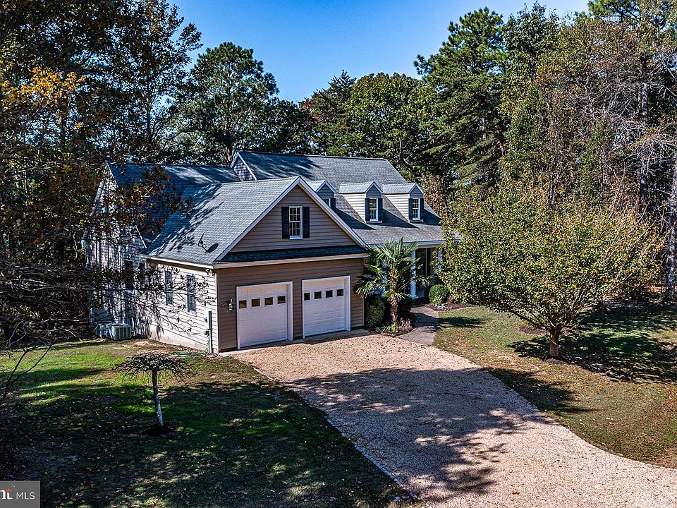 1st image of 149 Beach Point Dr