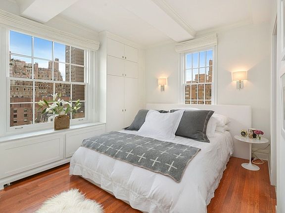 4th image of 955 Lexington Ave #11B