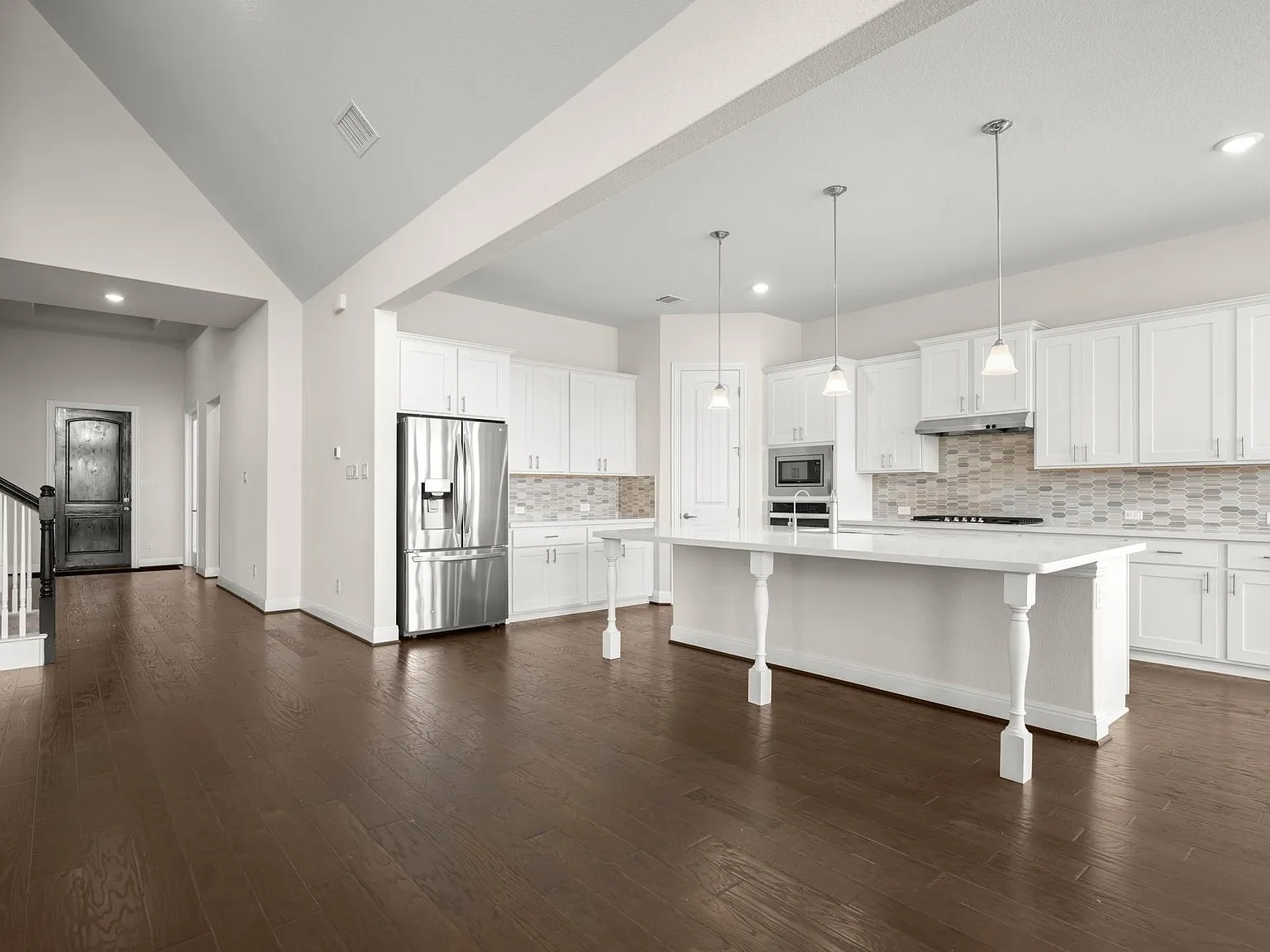 4 bed, 3.0 bath, 3013 sqft, $2,900 — Photo 3