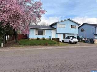 537 26th Ave SE, Albany, OR 97322