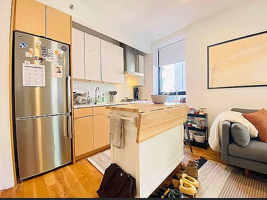 2nd image of 137 Nelson St APT 4A