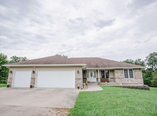 667 NW 11th Rd, Warrensburg, MO 64093