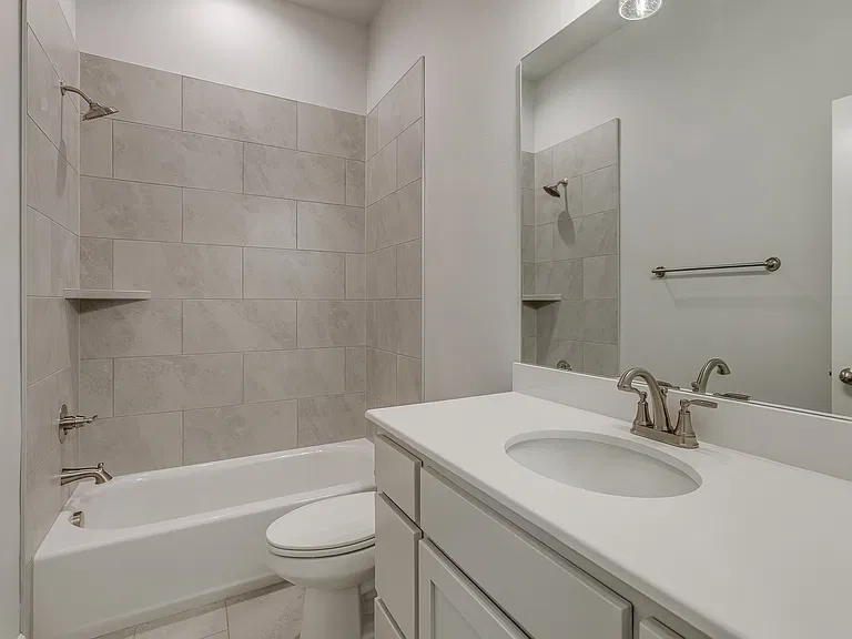 9324 NW 143rd St — Photo 34