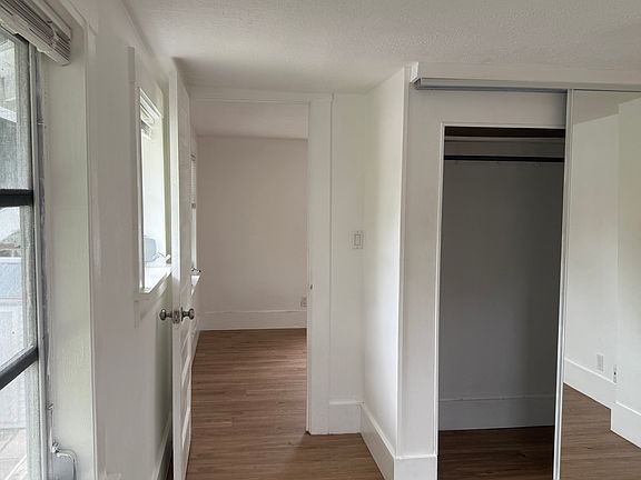 2nd image of 105 1/2 SE 12th Ave