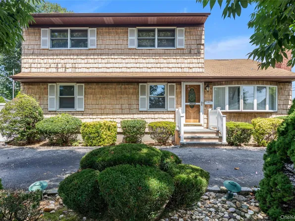 2739 Oak Drive, Bellmore, NY 11710