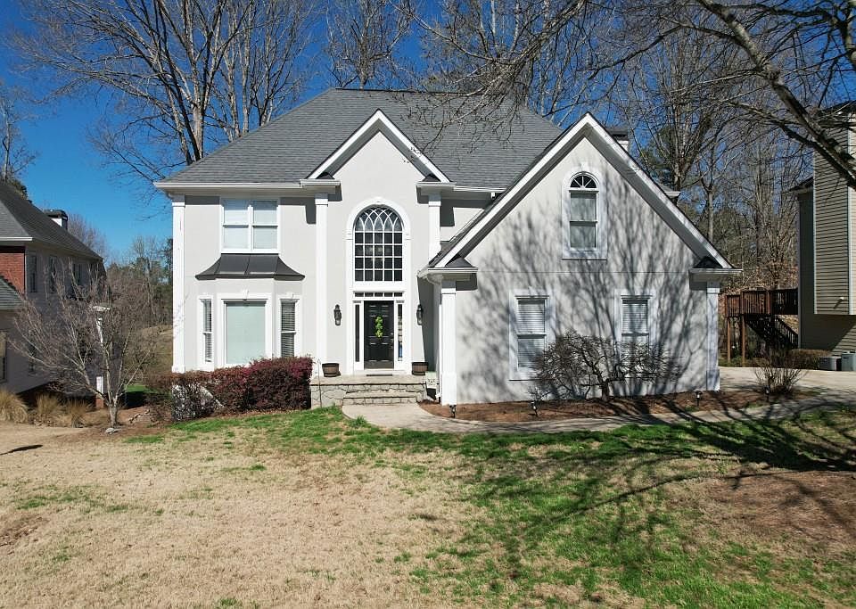 1st image of 2421 Wood Creek Ct