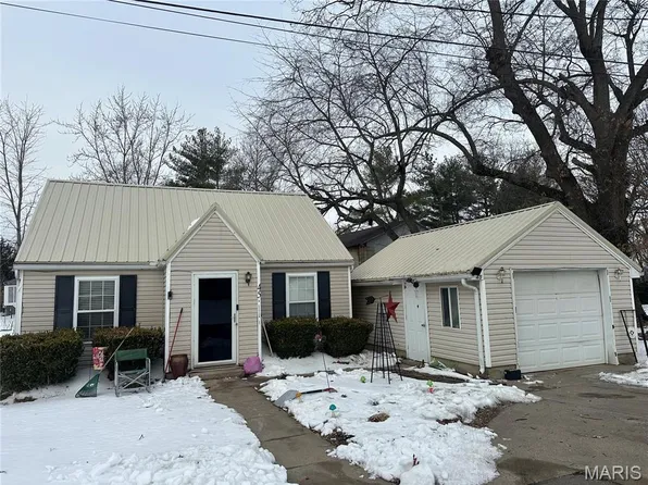 45 Legion St N, Benton, MO 63736