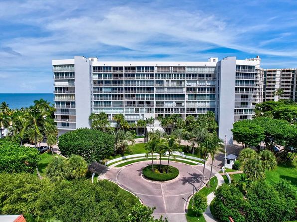 600 Grapetree Dr APT 8FS