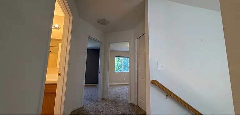 1060 SE Miller Ave — Photo 16