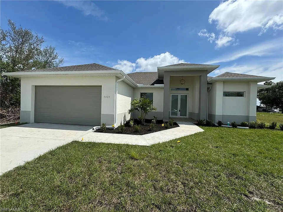 1421 NE 17th Ave
