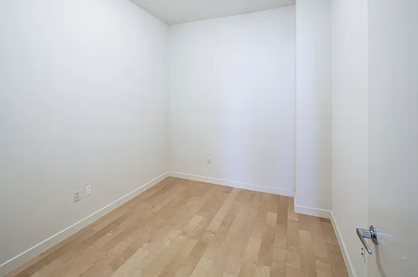 Rented by The Moinian Group | media 20