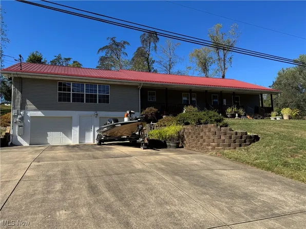 5673 Old Saint Marys Pike, Waverly, WV 26184