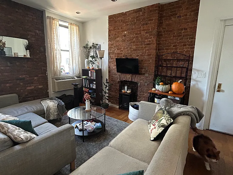 29 Spencer Pl #3R — Photo 6