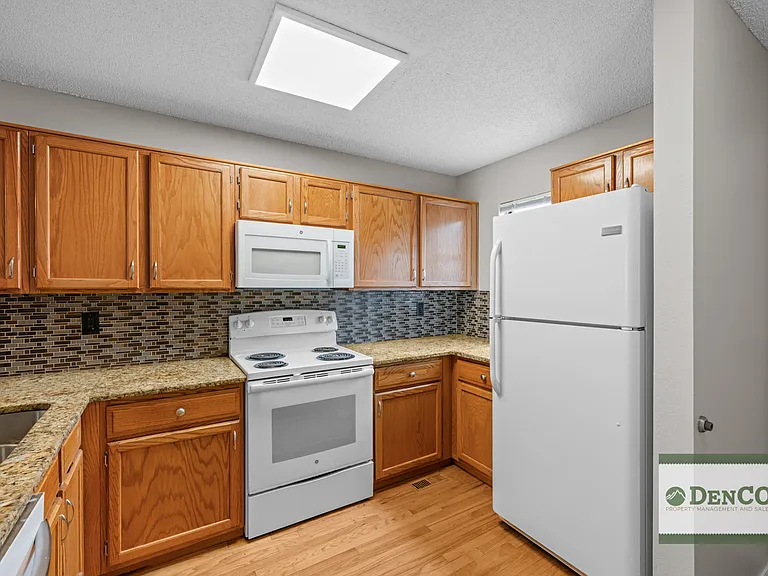 7476 E Arkansas Ave #207 — Photo 8