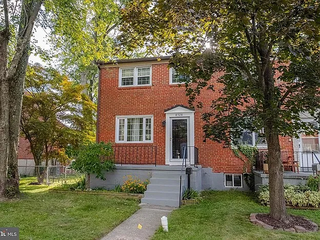 4 bed, 1440 sqft, $3,000 — Photo 1