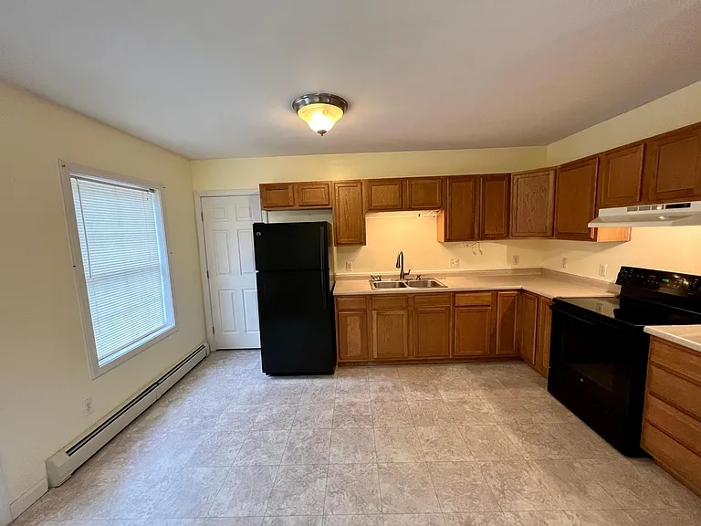 Fox Hollow Dr — Photo 9