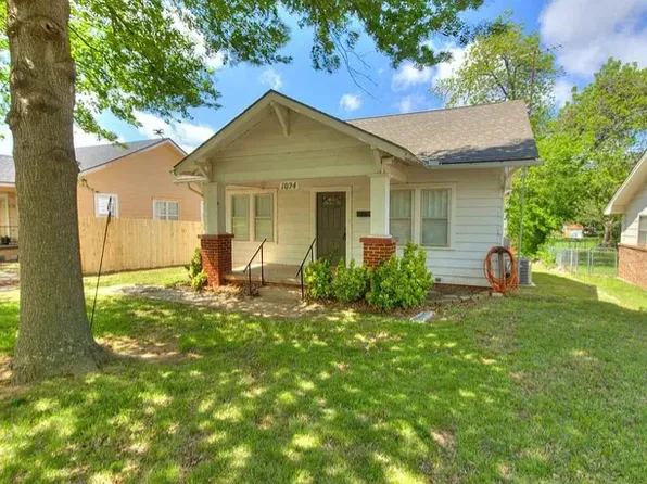 1024 S 13th St #1024, Chickasha, OK 73018