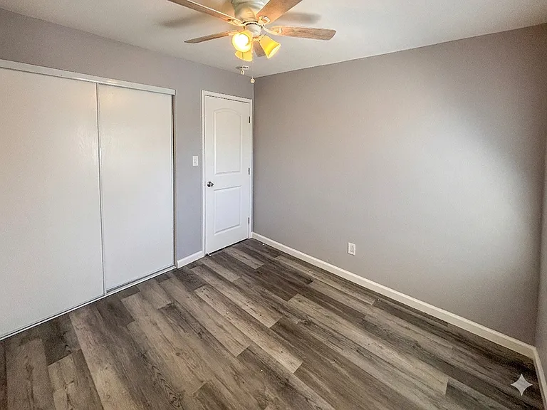 4116-4196 Loveridge Rd — Photo 15
