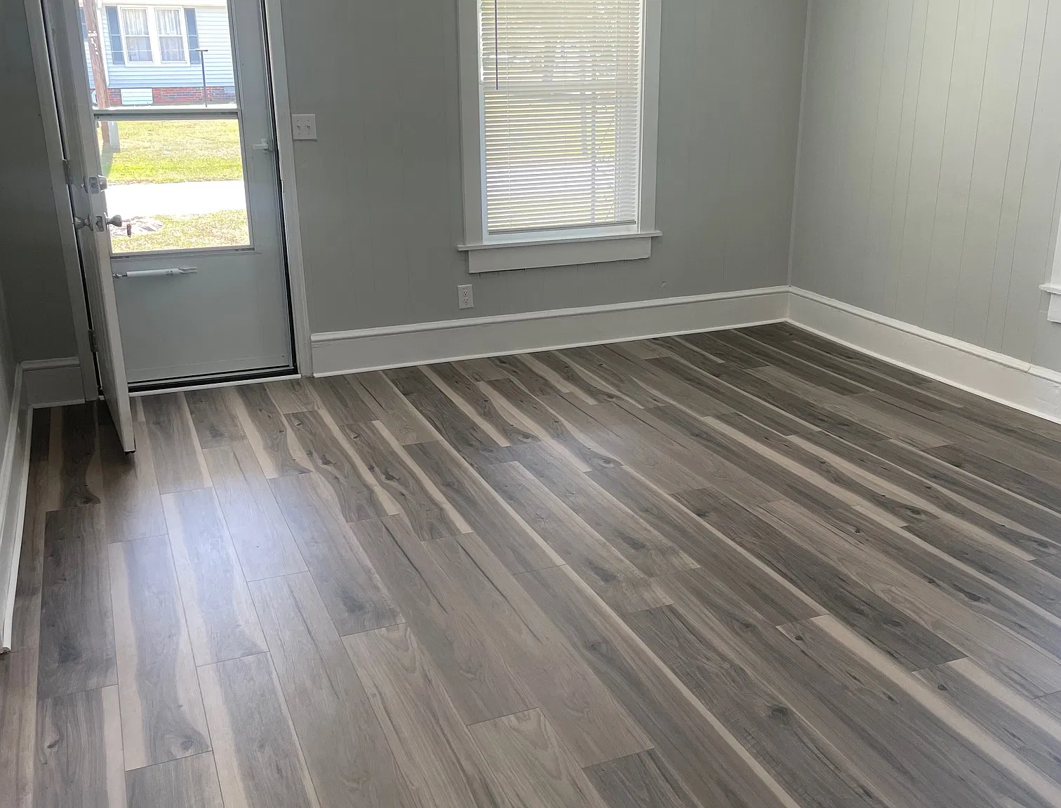 2 bed, 900 sqft, $1,000 — Photo 3