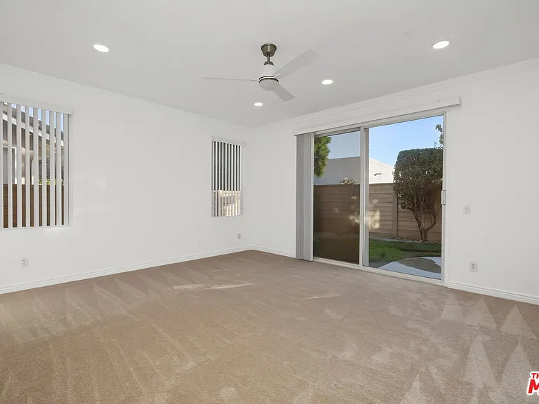 5711 Citrus Ranch Cir — Photo 17
