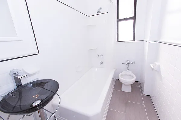 Sold by Re/Max In The City | media 2