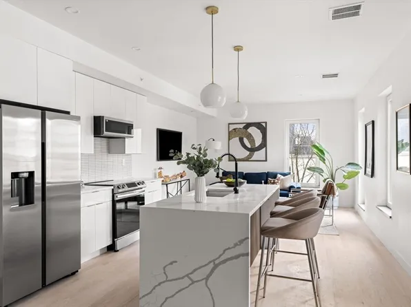 122 Washington St #11, Weymouth, MA 02188