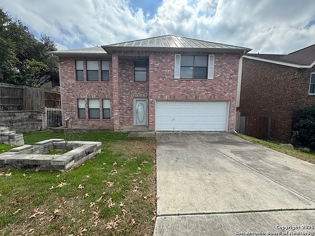 4 bed, 2.5 bath, 3288 sqft, $2,050 — Photo 2
