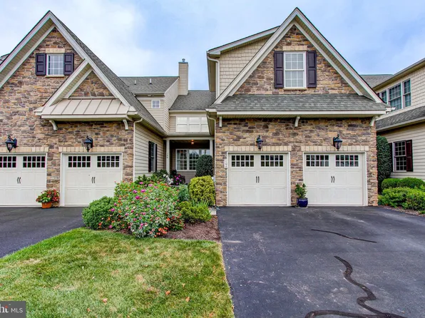 106 Brindle Ct, Norristown, PA 19403