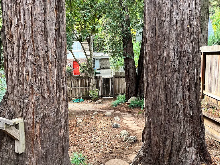 Bigelow Ave — Photo 18