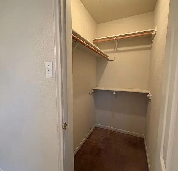 715 Lakeview Dr — Photo 10