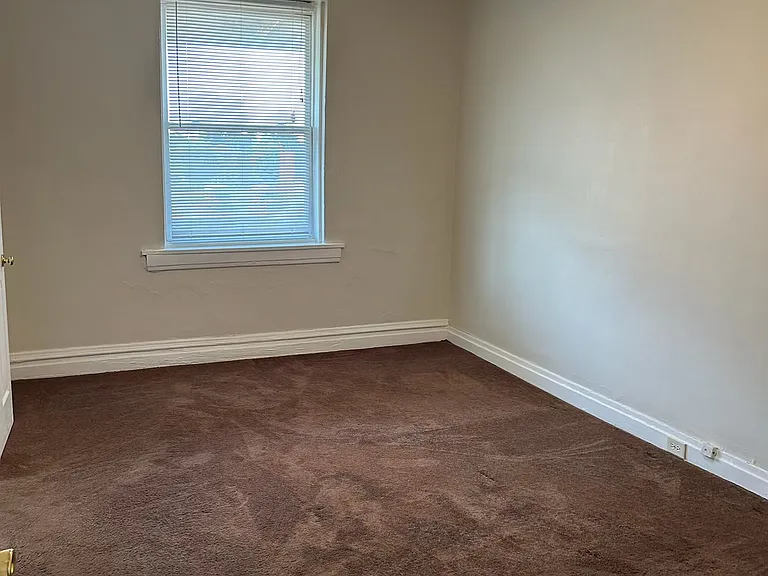 1398 Clara Ave — Photo 4
