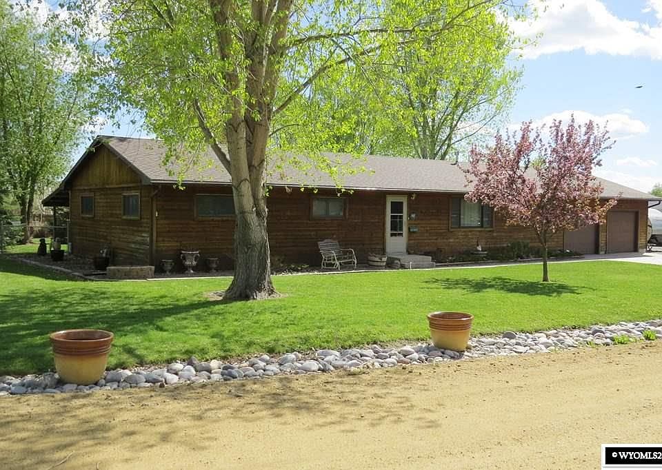 1st image of 4475 Parkview Cir