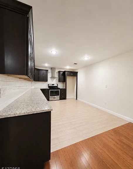 1084 Elizabeth Ave #2B — Photo 2