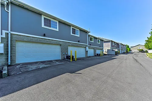 Prairie Creek Townhomes Photo 1