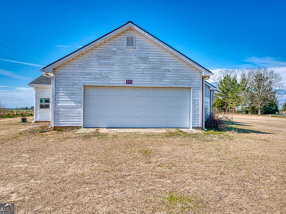3rd image of 441 Weaver Rd