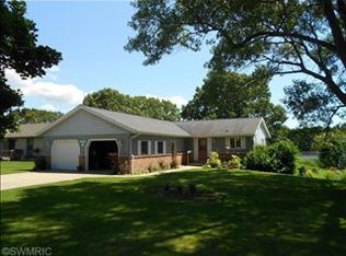 746 Fall St, Spring Lake, MI 49456