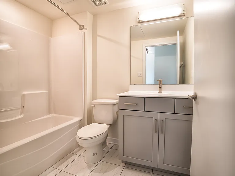1312 Bainbridge St #202 — Photo 13