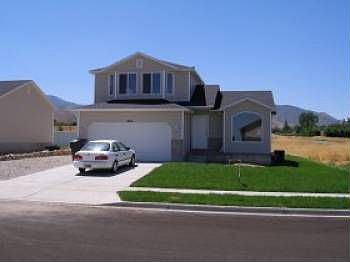 1st image of 465 W 670 N