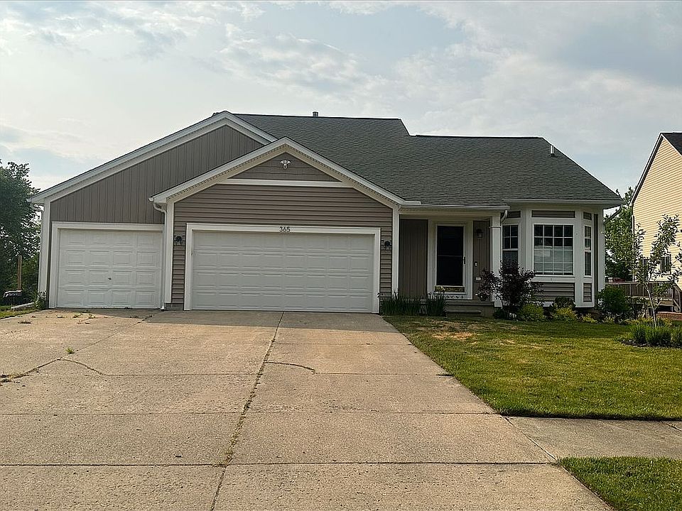 1st image of 365 Cove View Dr