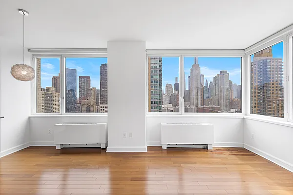 Rented by Nest Seekers International | media 18