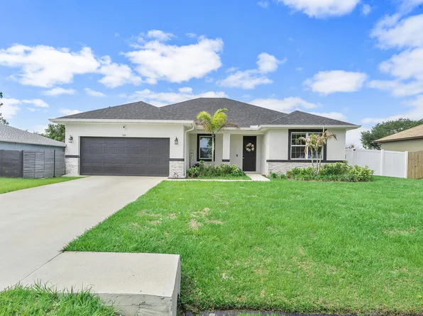 532 SW Sansom Lane, Port St Lucie, FL 34953