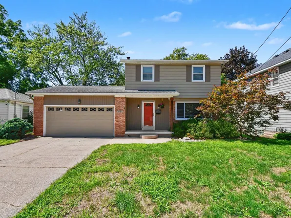 3157 Locke Ave SW, Grandville, MI 49418