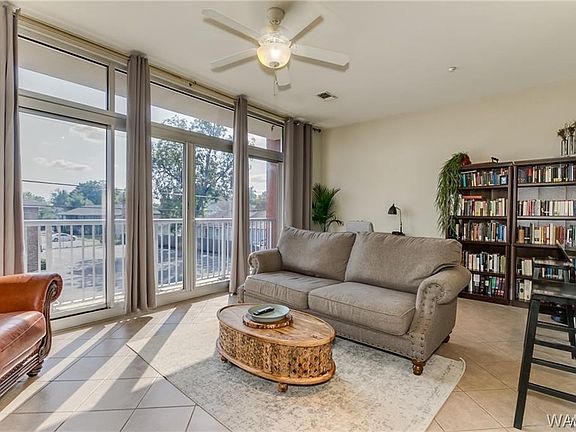 2nd image of 1510 9th St Unit 209