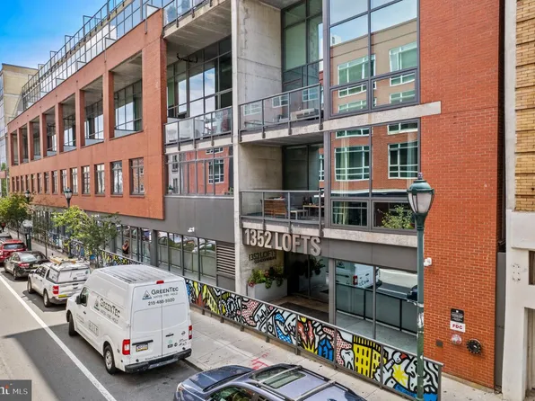 1352 South St Unit 216, Philadelphia, PA 19147