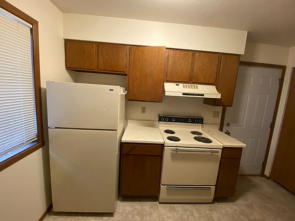 2nd image of 1104 University Dr N