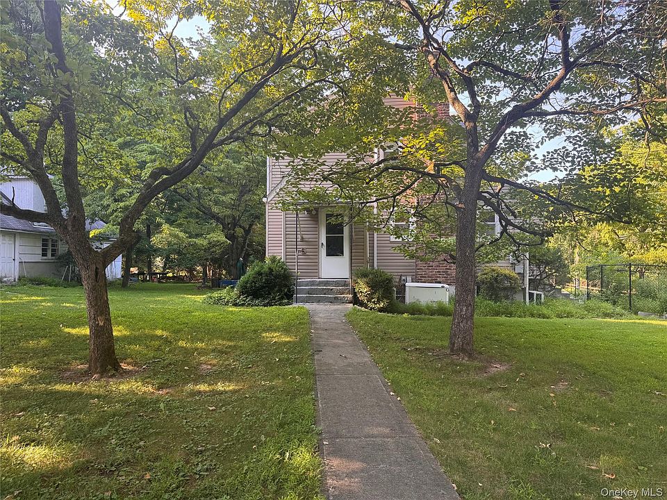 1st image of 245 Zukor Road