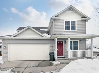 2425 Renaissance Dr, Fitchburg, WI 53711