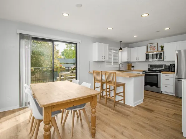 4400 Arden View Ct, Arden Hills, MN 55112